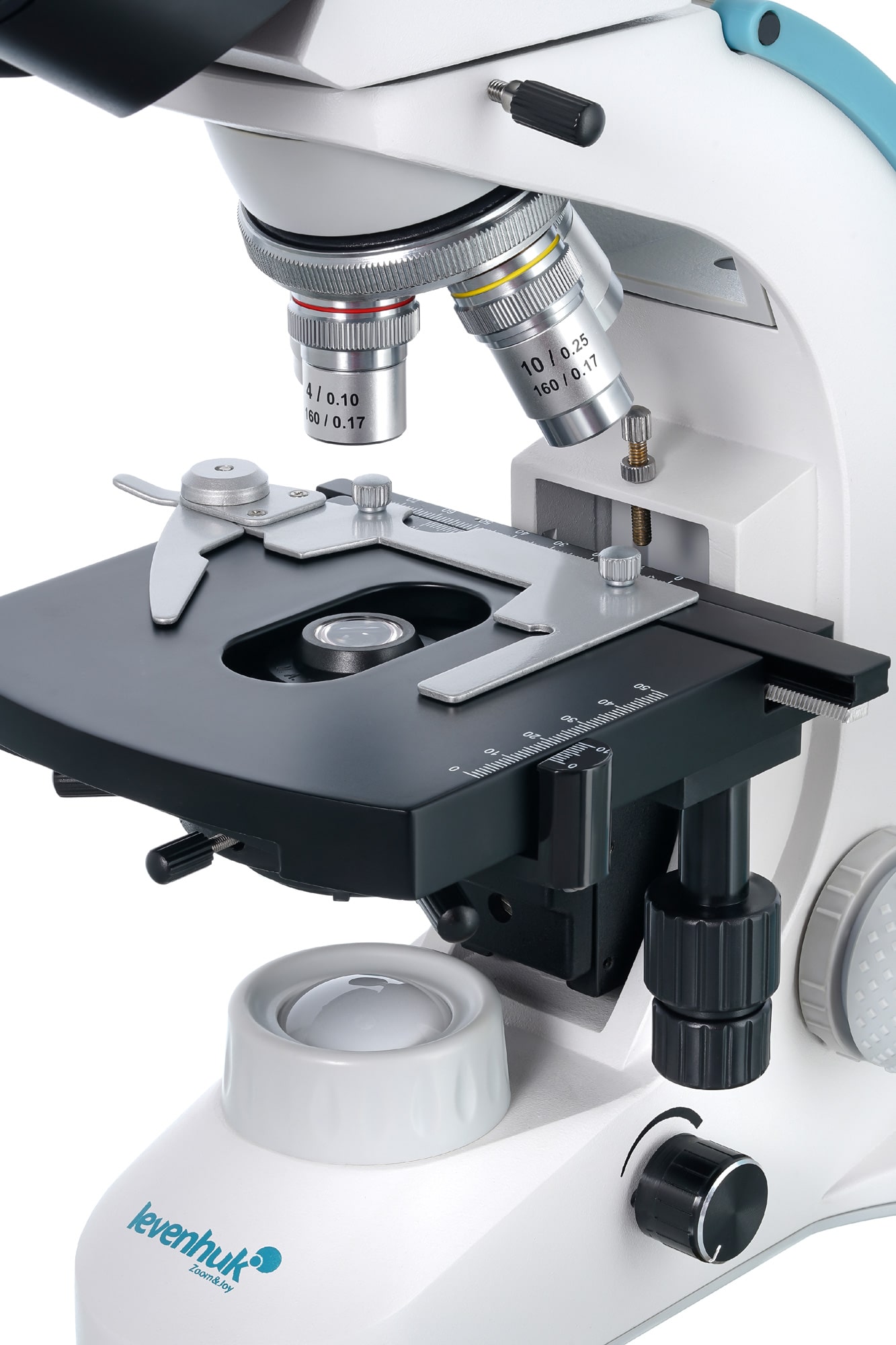 Микроскоп Levenhuk 900T, тринокулярный